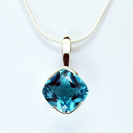 electric_blue_topaz_8_x_8mm_silver_pendant