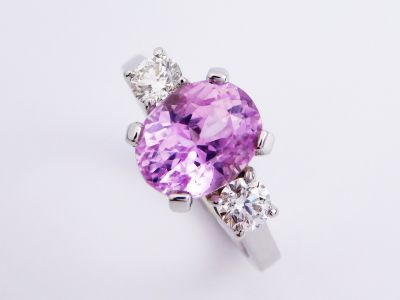 Kunzite & Diamond Ring